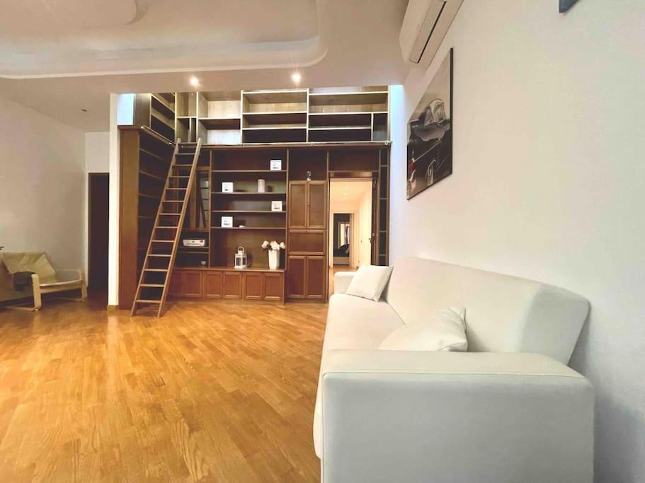 Colosseum Charming Stay Rome Exterior photo
