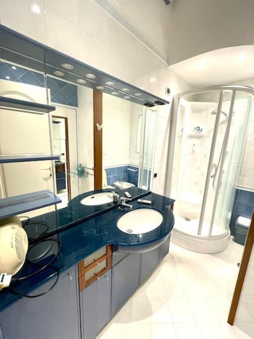 Colosseum Charming Stay Rome Exterior photo